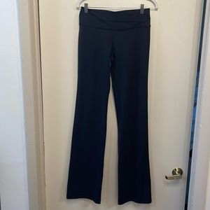 LULULEMON flare leggings! Size: 8